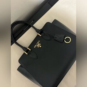 Prada saffiano crossbody (with Authenticity Card) 1BA113